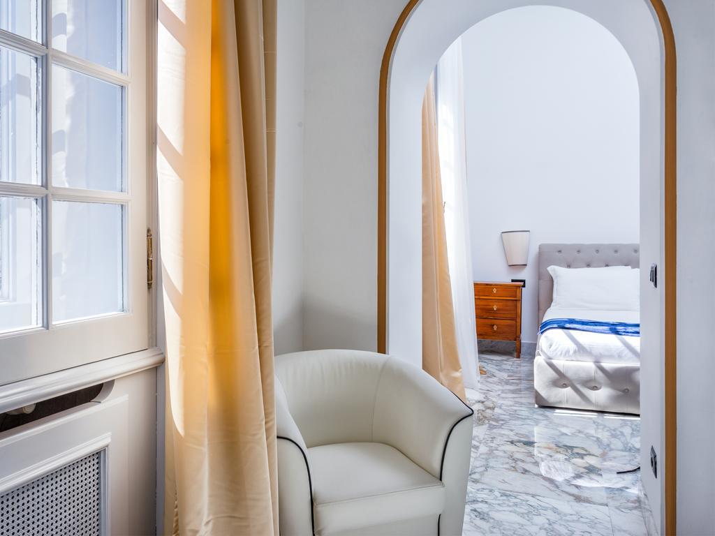 Queen Palace Suites روما المظهر الخارجي الصورة
