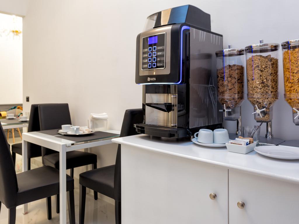 Queen Palace Suites روما المظهر الخارجي الصورة